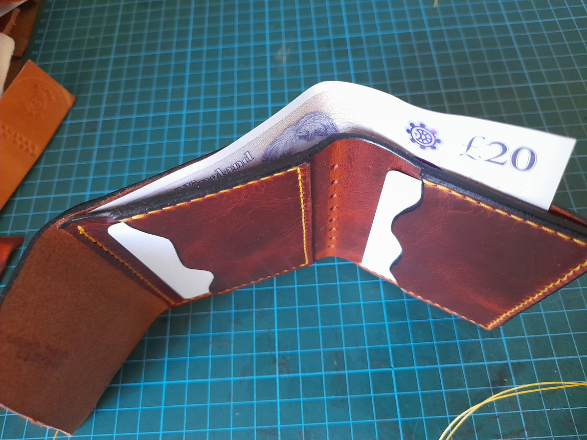 Handmade Leather Cash and Card Wallet – Hand Stitched